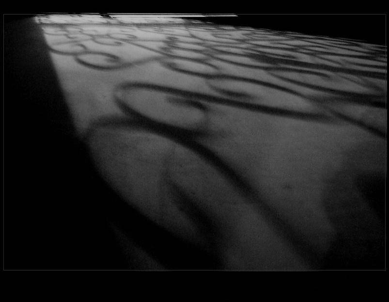 пианино, Deep in Violet