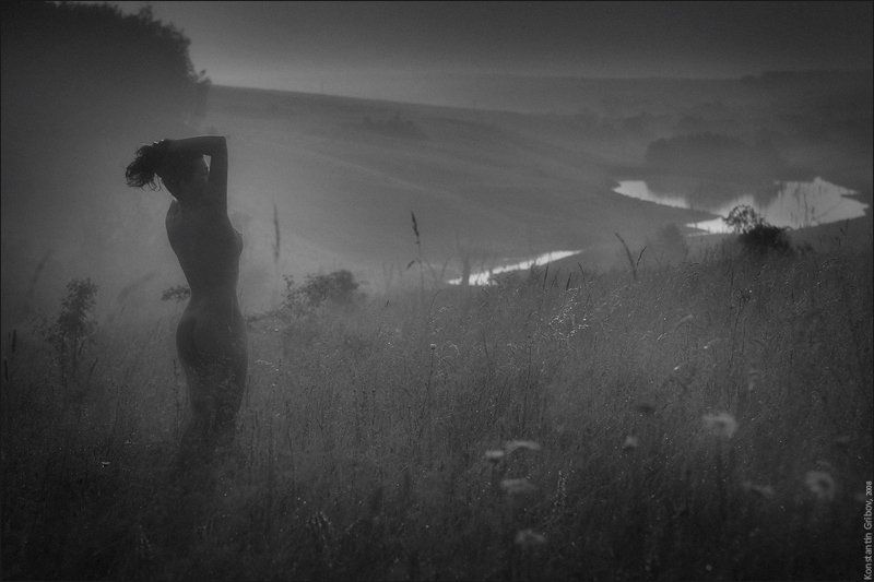 In Mist She Was Standing... фото превью