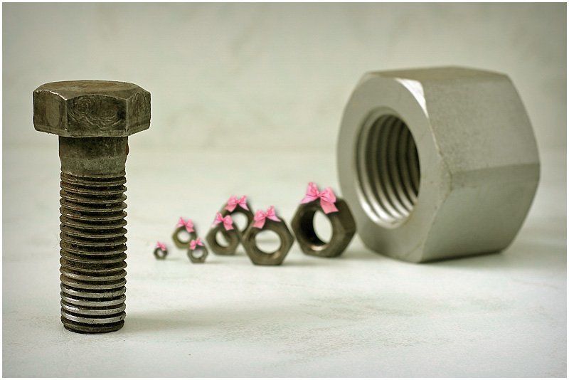 бракодел, одних девок накрутил... фото превью