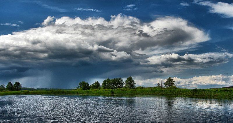 а где-то проливной ... фото превью