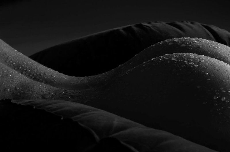 ню В поисках тепла... фото превью