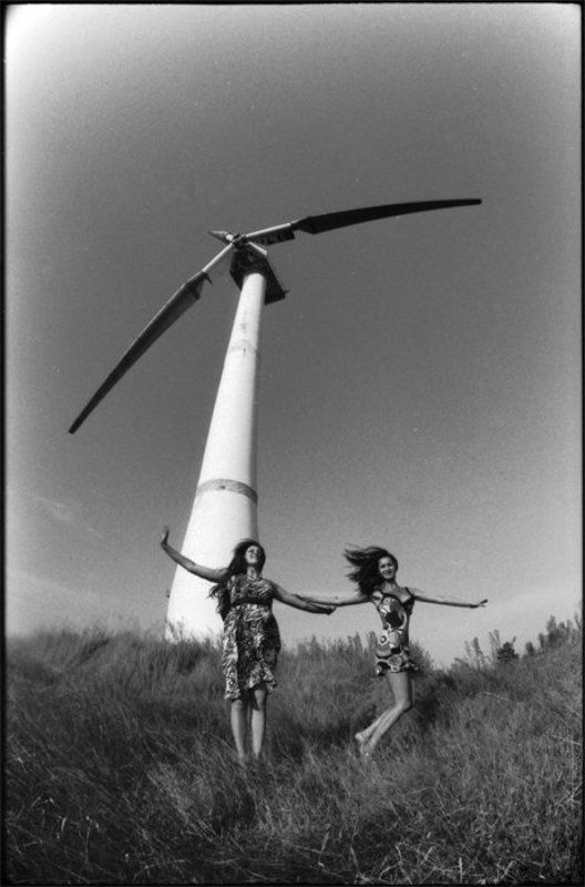 ветряк, девушки, веселье, рыбий, глаз Возбуждая ветер ... :-) фото превью