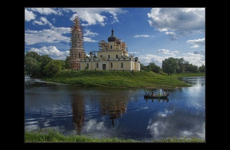 Храм фото превью