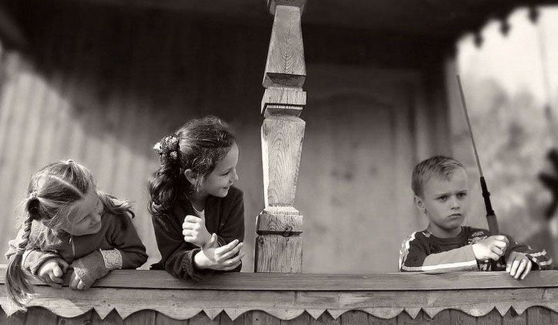 девочки, мальчик я с девченками не играю фото превью