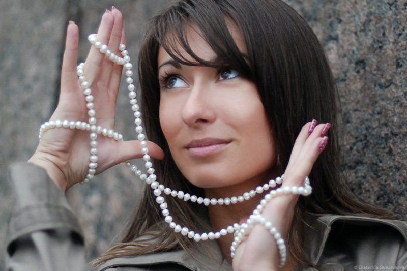 девушка, жемчуг, бусы, гранит, в дождь в мыслях о прекрасном фото превью