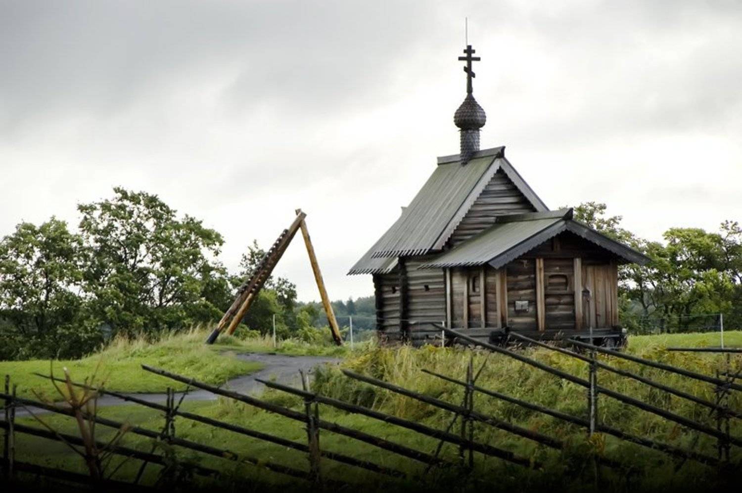 кижи,церковь,облака,забор, Евгений Пугачев.