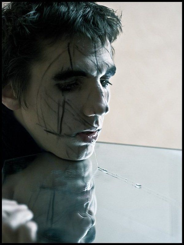 психоз, слюна, зеркало, аутизм Психоз фото превью