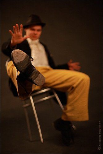 Танцы-танцы-танцы.