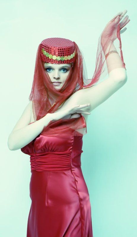 глаза,девушка,пугачев,цвет,свет,восток Восточные сказки,не стройте нам глазки фото превью