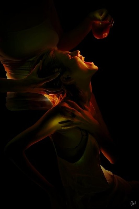 Пытка яблоком фото превью