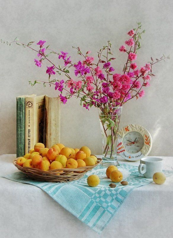 Абрикосы фото превью