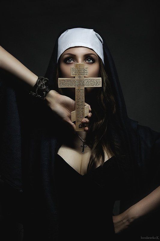 cloistress фото превью