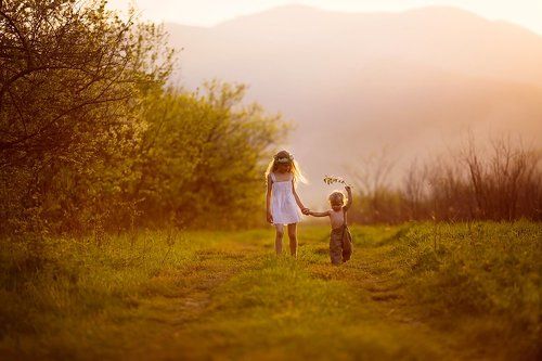 Брат и сестра