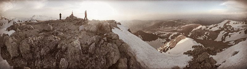 На вершине фото превью