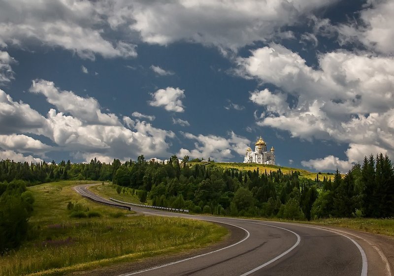 С чистыми помыслами и верой в Бога фото превью