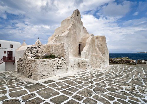 церковь Богородицы Парапортианы