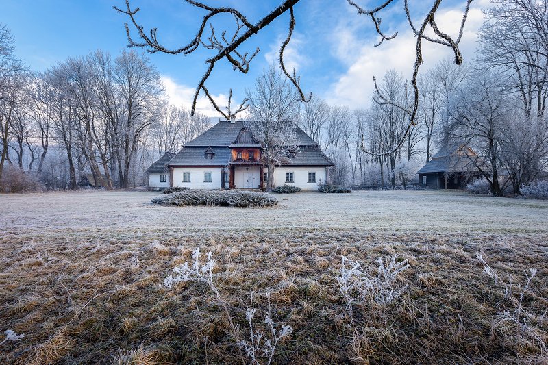 Замороженный особняк фото превью