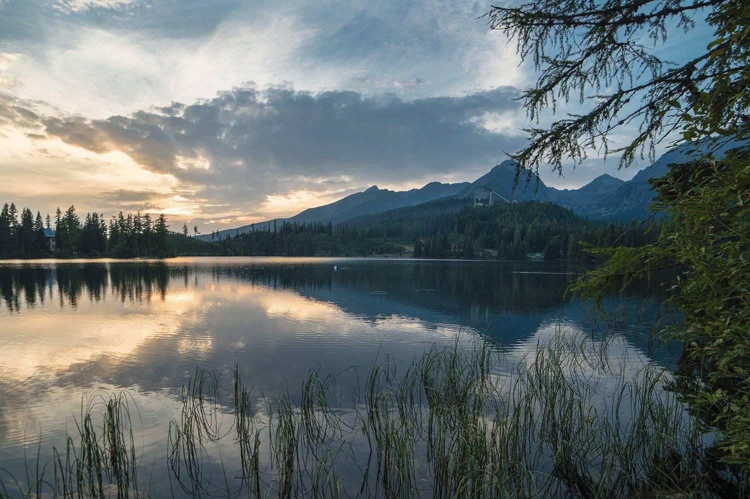 словакия, горы, закат, татры, штребське плесо, озеро, деревья, пейзаж, облака, Владимир Яськив