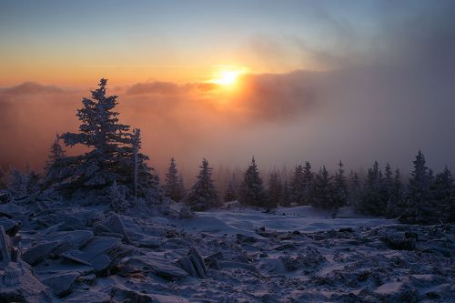 Рассвет в горах