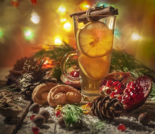 Тёплый и праздничный !