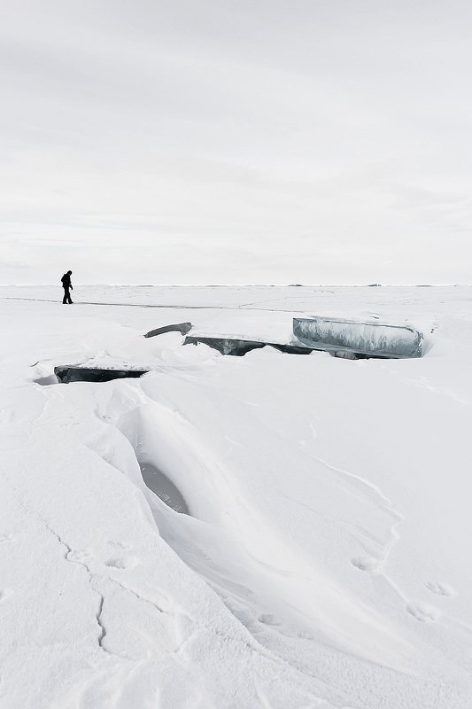Байкал, трещины, зима, лёд, Россия Фото в цвете фото превью