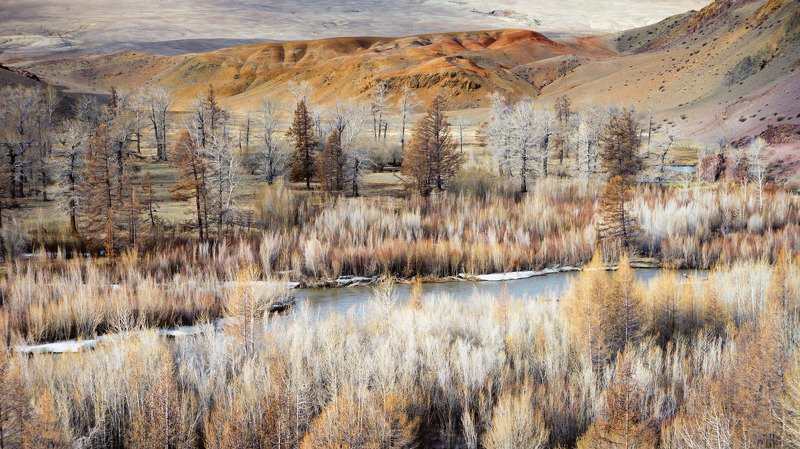 Цветные горы фото превью