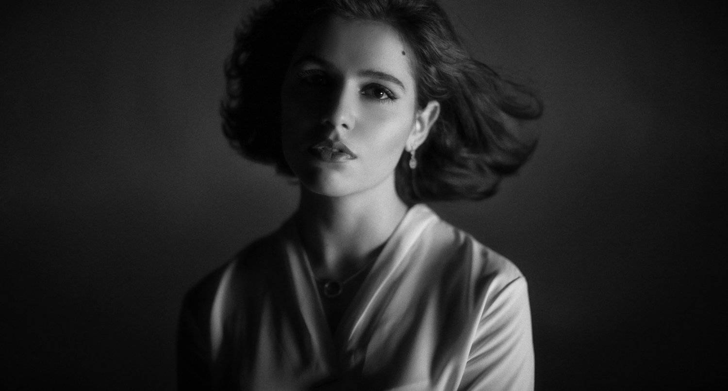 девушка,жанр,портрет,фотография,модель,арт,portrait,photography, middle,nature,soul,свет,girl,canon 35mm, woman,monochome,ню,гламур, Мыльников Павел