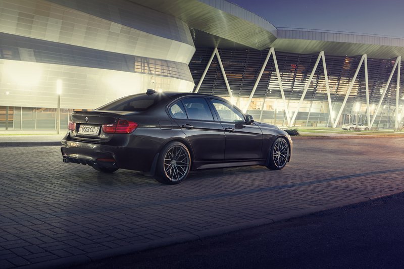 автомобильная фотография BMW 3 series фото превью