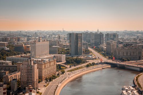 Город в пастельных тонах