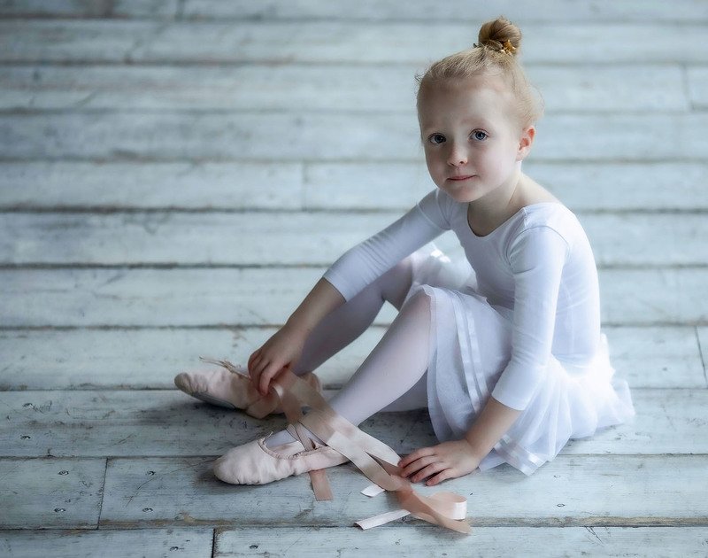девочка,балерина,балет,детство, красота,студия, постановка, kids, children, ballet, beautiful, studio, story Юная балерина фото превью