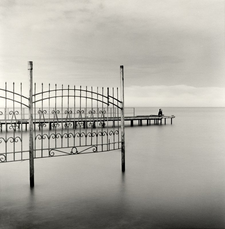 filmphotography, analogphotography, darkroomphotography, silvergelatineprint, b&w, blackandwhite Focus on nothingness фото превью