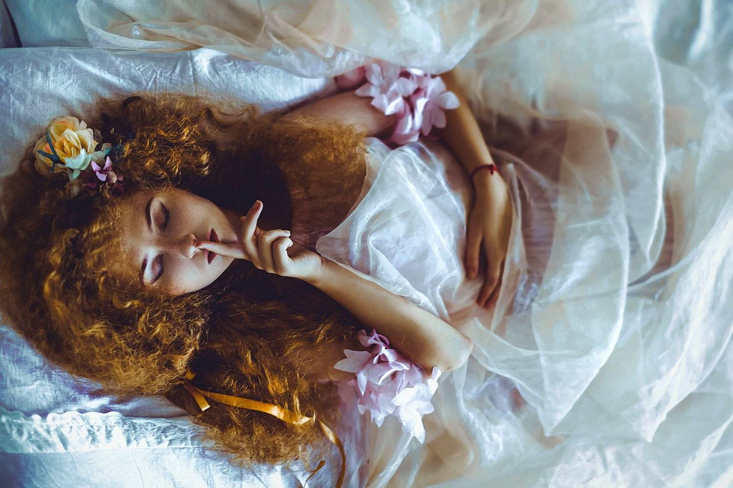 woman, portrait, indoors, art, conceptual, natural light, Руслан Болгов (Axe)