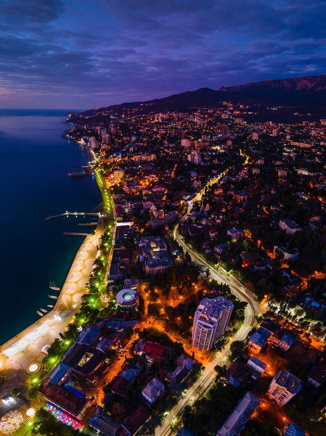 крым, ялта, набережная, ночь, море, пляж, волна, пейзажи крыма, черное море, ай-тодор, ласточкино гнездо, ореанда, Serge Titov