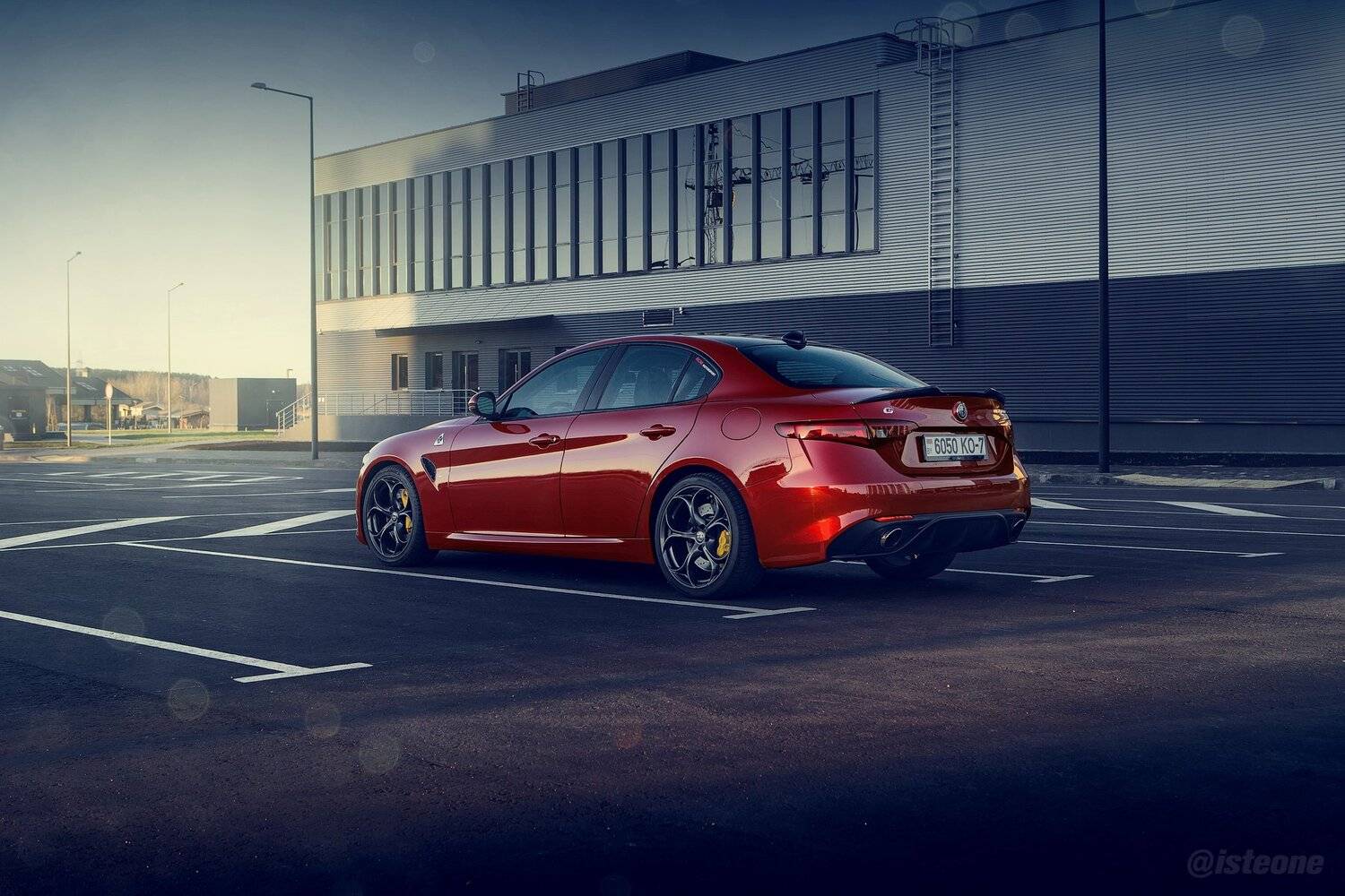 , Юрий Забавчик