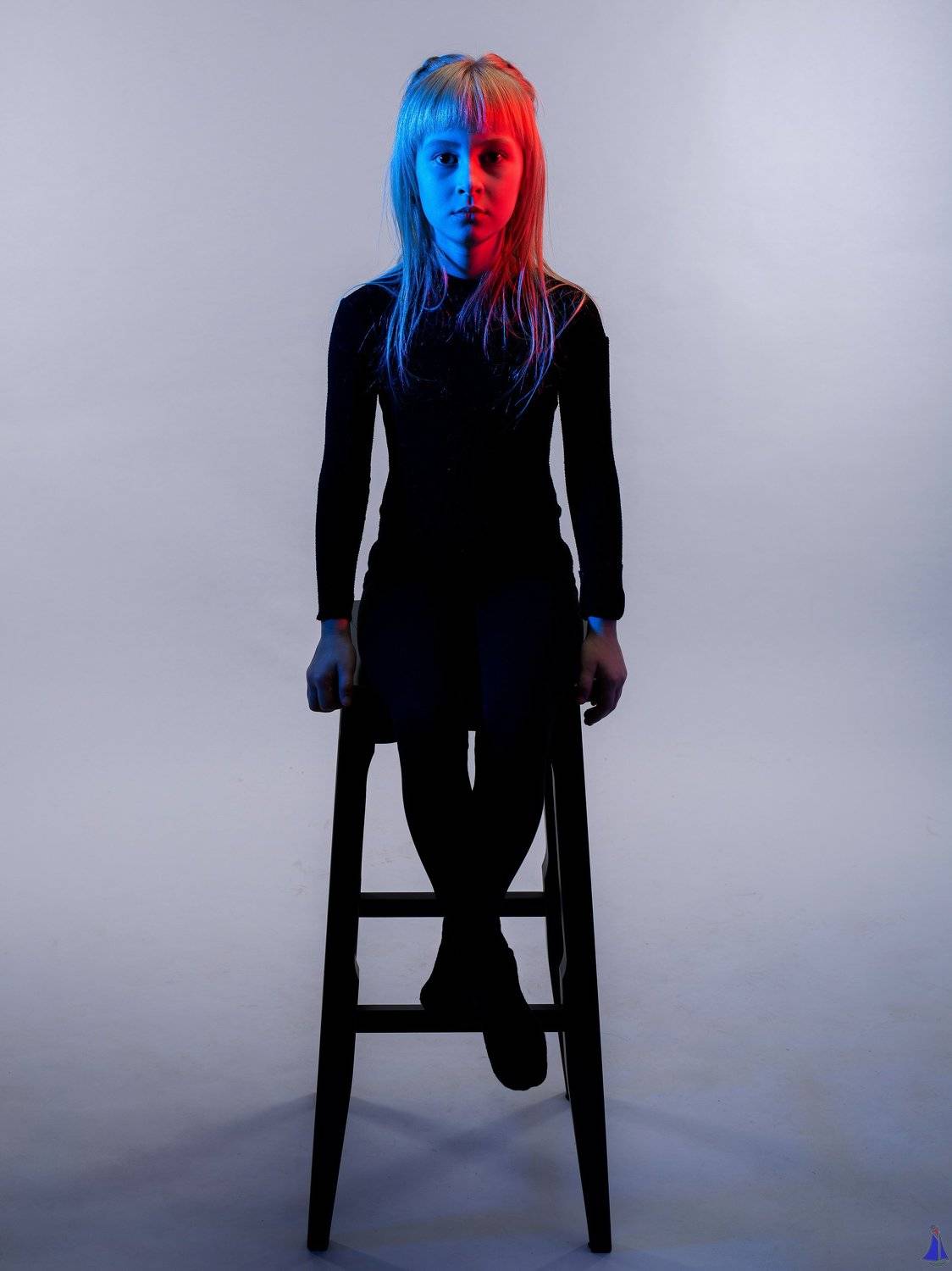 50mm, adorable, art, blue, canon, creatively, eos, family, geometry, girls, gradient, great, ivansamodurov, love, mom and daughter, on the background, photo, red, stars, studio, Иван Самодуров, студия, мама и дочка, красный, синий, девочки, Иван Самодуров