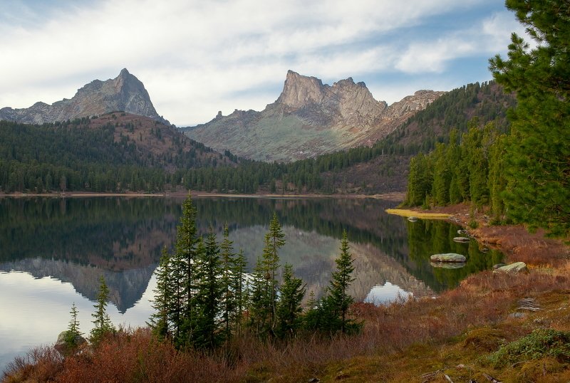 пейзаж, горы, озеро, осень Озеро Светлое фото превью