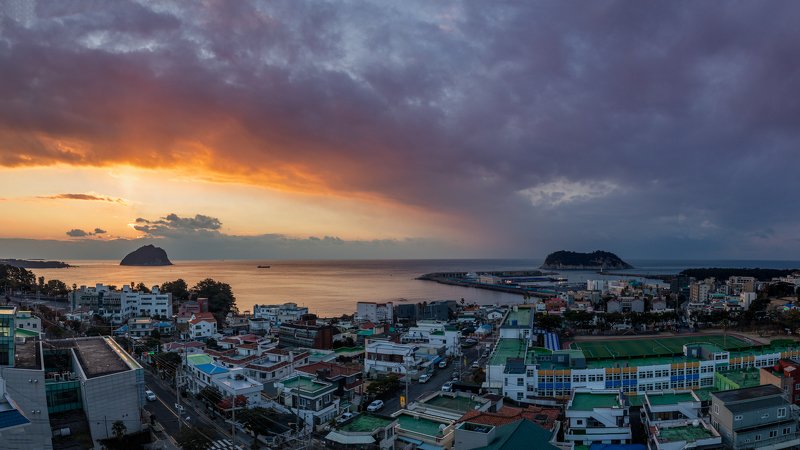 Seop Seom(Island)(Seogwipo Marine Park), Jeju, Korea Jan 2021 фото превью