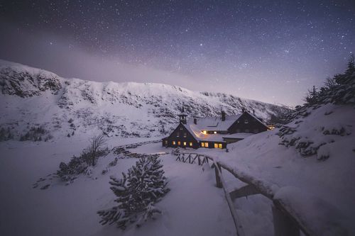 Frozen Hut