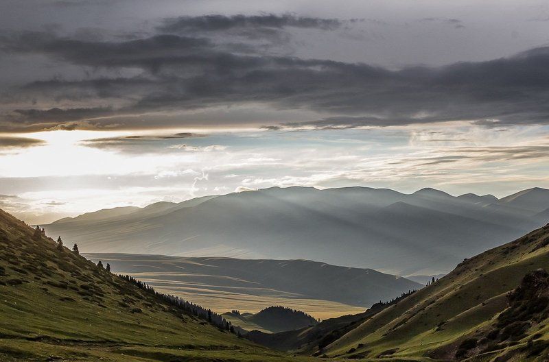 Закат на Асах, вид с перевала Кызыл-Аус фото превью