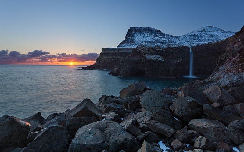 atlantic, f?royar, faroe islands, gasadalur, sunset, waterfall, атлантический океан, закат, фарерские острова Фарерские острова фото превью