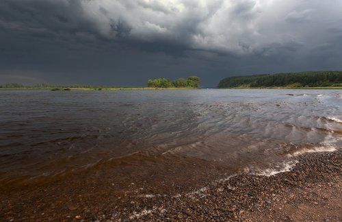 Тучи над Камой