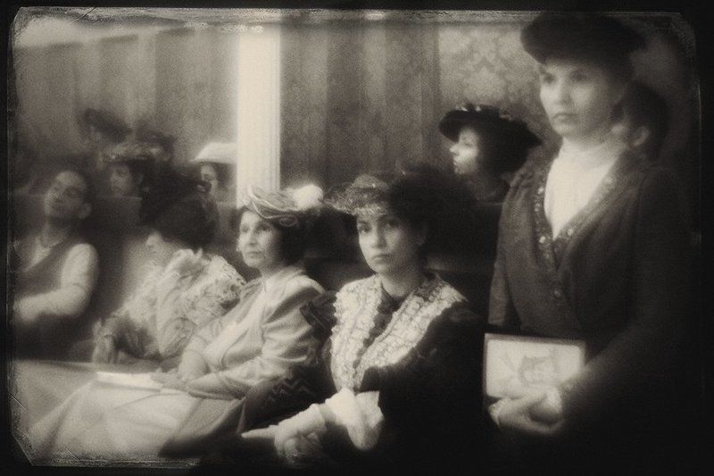 В театре фото превью