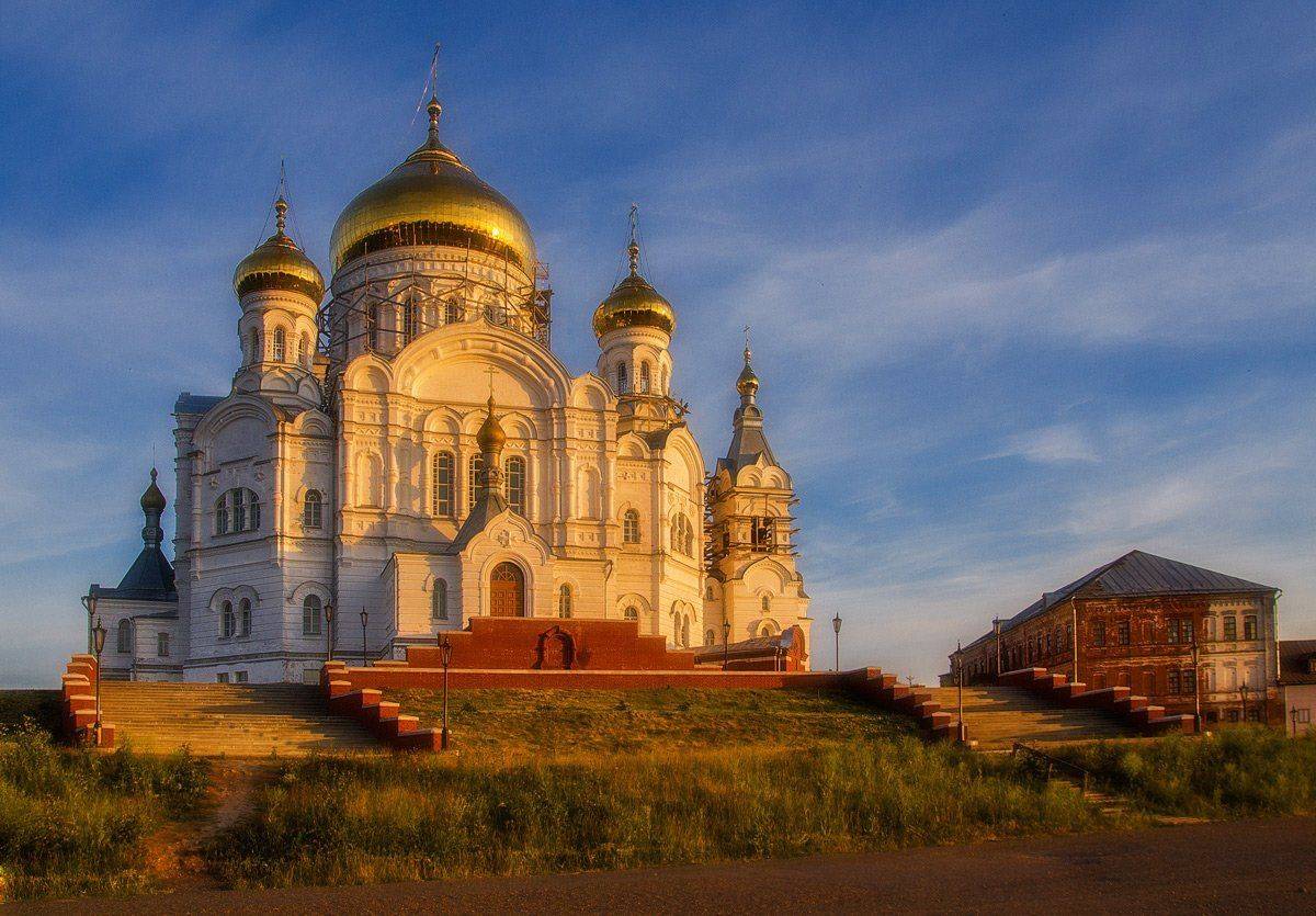 , Аркадий Белов