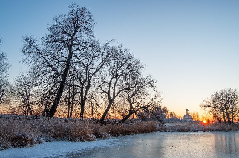 закат, рассвет, мороз, солнце, озеро, церковь, деревья, храм  фото превью