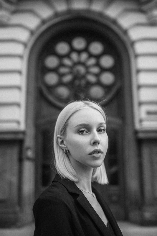 portrait,girl,street,портрет,девушка, bw , russia , moscow kari фото превью