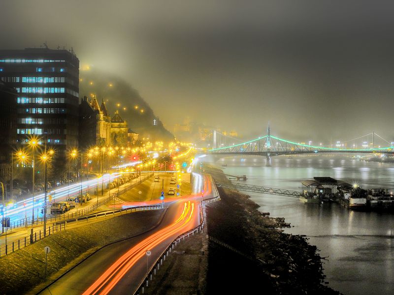 Night traffic фото превью