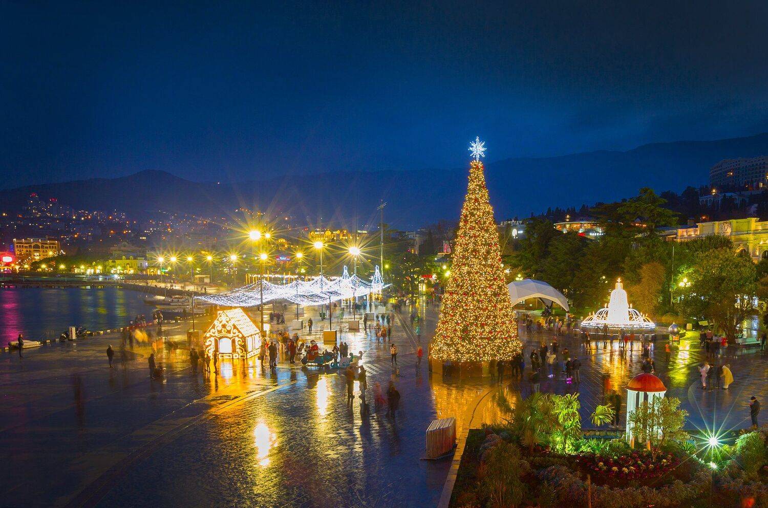 крым, ялта, набережная, ночь, море, пляж, волна, пейзажи крыма, новый год, набережная ленина, новогодняя ялта, Serge Titov