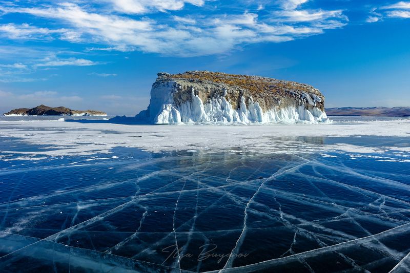 Байкал. остров Беленький фото превью
