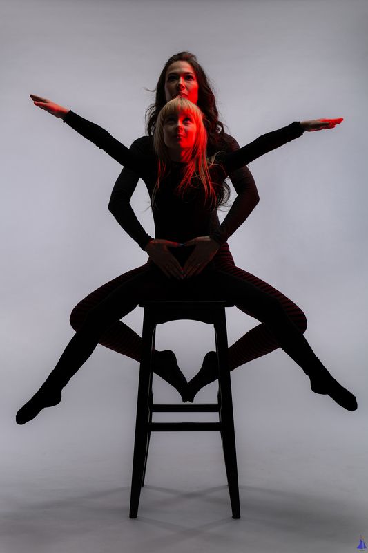 50mm, adorable, art, blue, canon, creatively, eos, family, geometry, girls, gradient, great, ivansamodurov, love, mom and daughter, on the background, photo, red, stars, studio, Иван Самодуров, студия, мама и дочка, красный, синий, девочки Паутина жизни фото превью