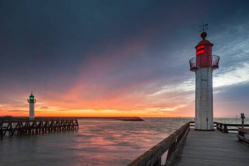 *Зеленый и Красный*